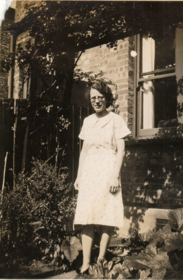 Early 1940's   Doris May Jennings ( nee Magill) in Dresden Road North London