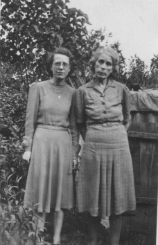 Doris and Jessy Magill